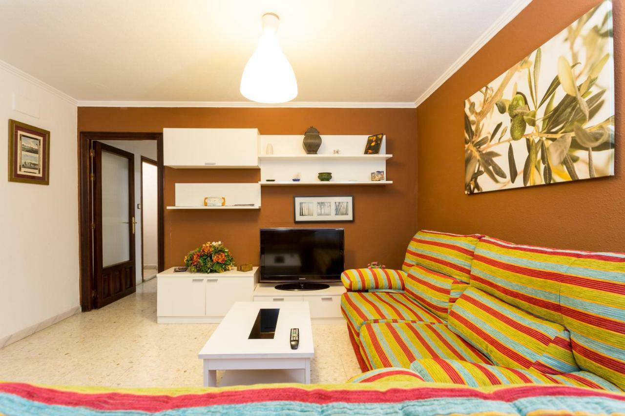 Apartmán Holi-Rent Albareda Sevilla Exteriér fotografie
