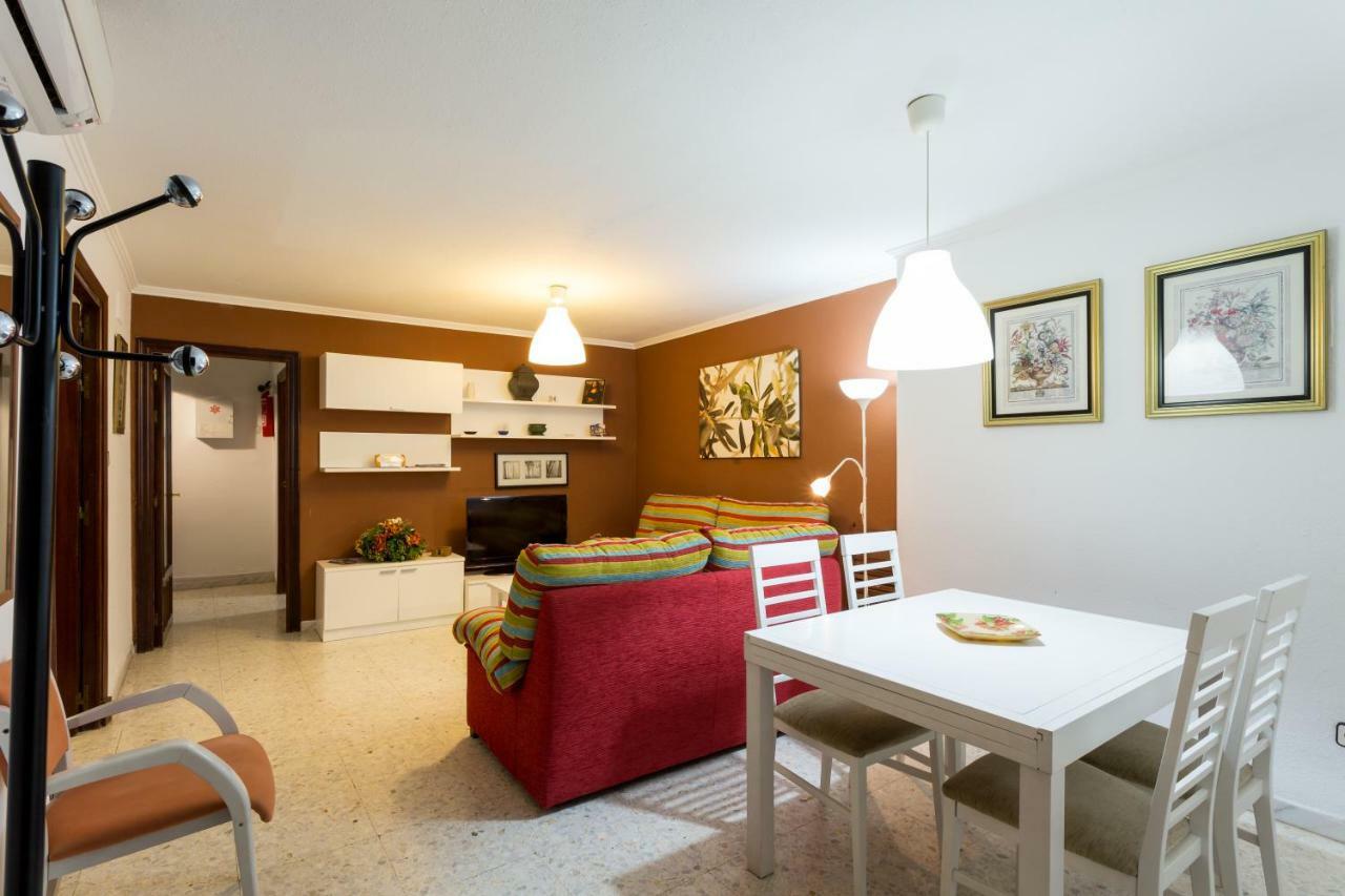 Apartmán Holi-Rent Albareda Sevilla Exteriér fotografie