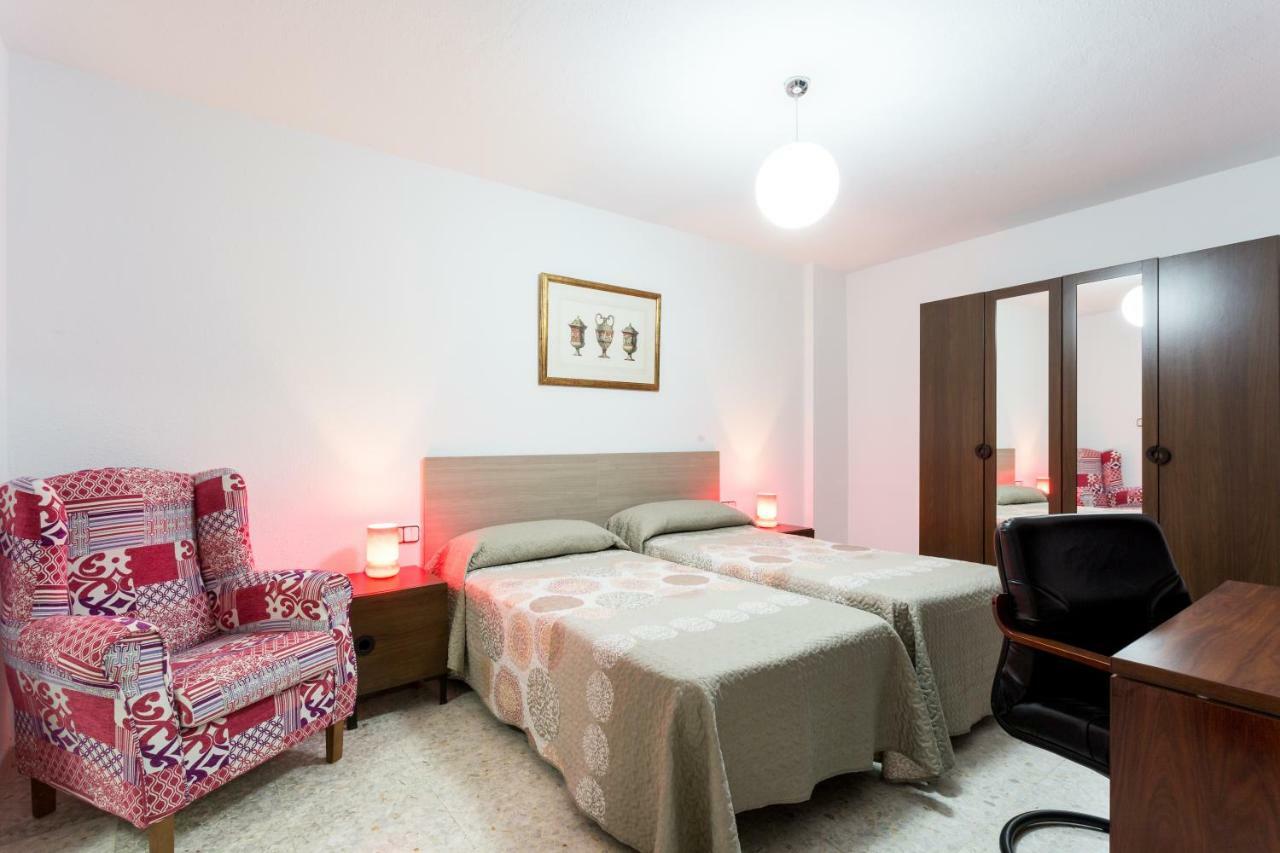 Apartmán Holi-Rent Albareda Sevilla Exteriér fotografie