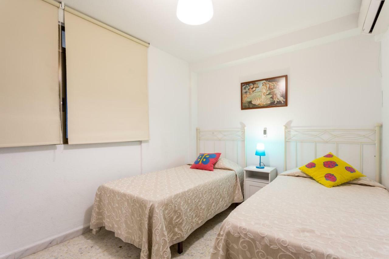 Apartmán Holi-Rent Albareda Sevilla Exteriér fotografie